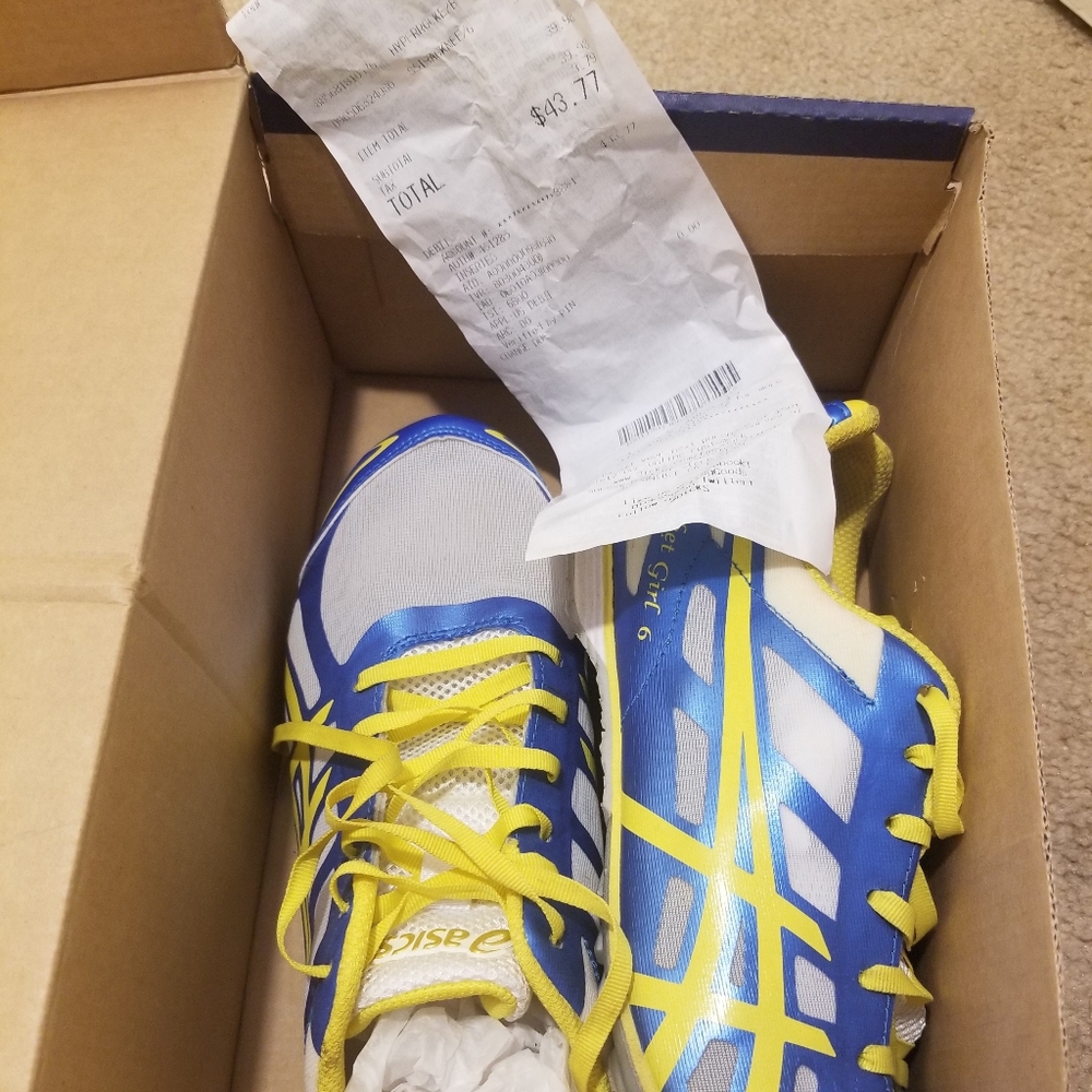 Track shoes